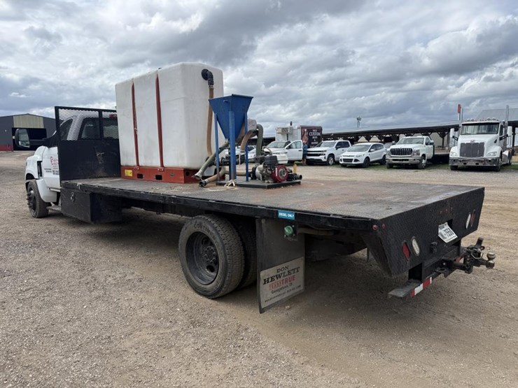 2022-chevrolet-6500-image-7