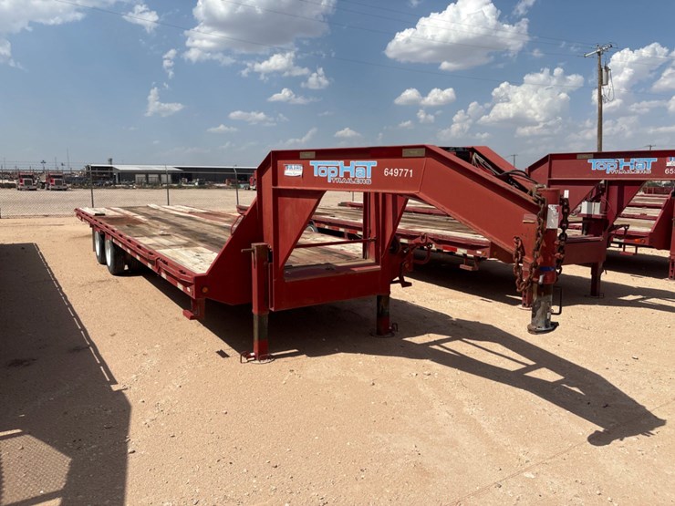 2014-top-hat-trailers-30’-x-102”-t/a-gooseneck-trailer-image-1