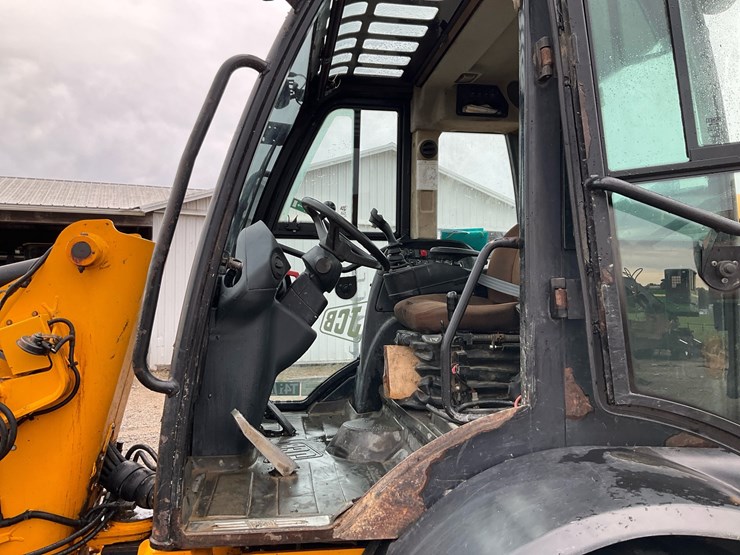 2013-jcb-tm320-image-13