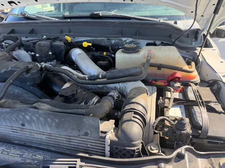 2016-ford-f550-image-34