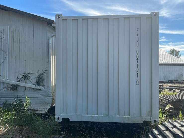 #179-•-shipping-container-with-interior-shelving-image-9