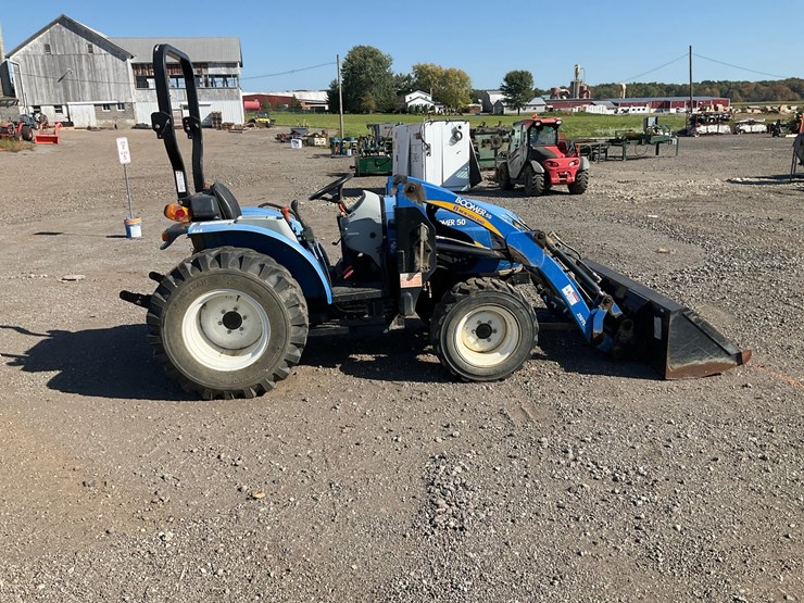 2010-new-holland-boomer-50-image-6