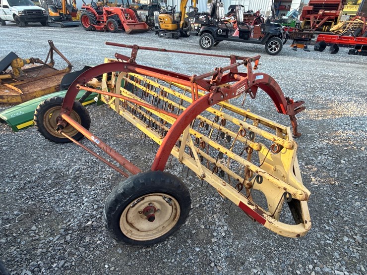 new-holland-256-image-2