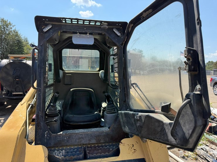 2003-caterpillar-262-image-25