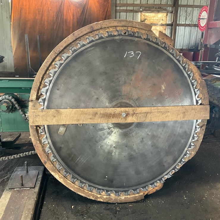 #137 • Large Insert-Tooth Circular Saw Blade