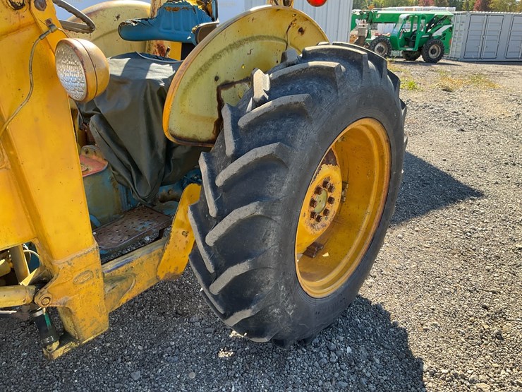 ford-3400-image-16
