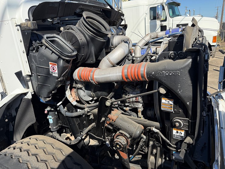 2020-kenworth-t370-image-14