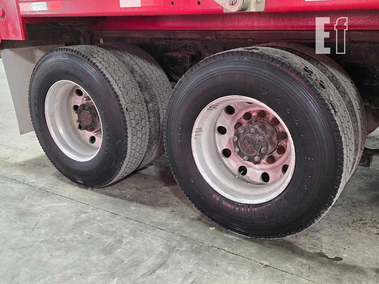 2004-kenworth-t800-image-22