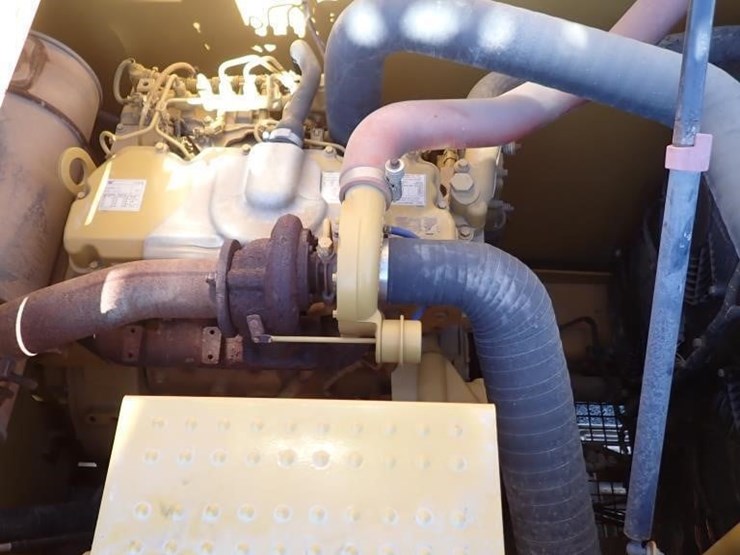 2024-caterpillar-320gc-image-18