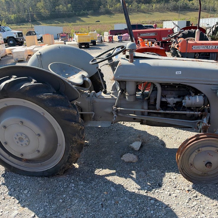 FORD TRACTOR