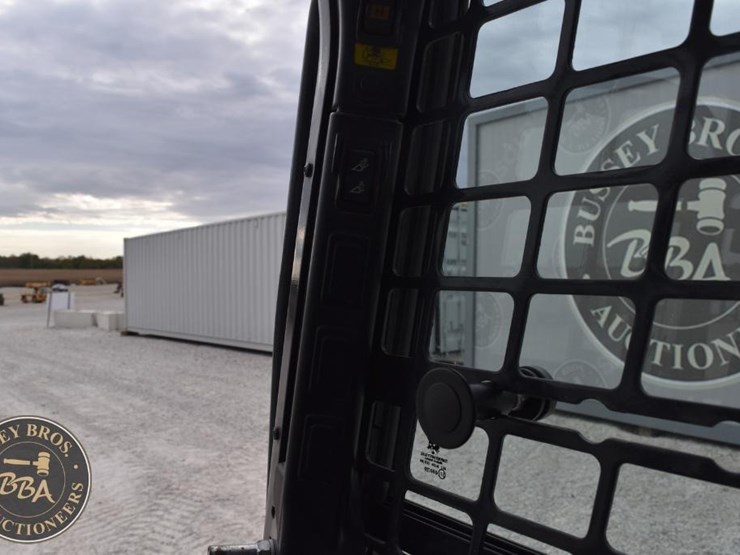 2025-bobcat-t650-image-39