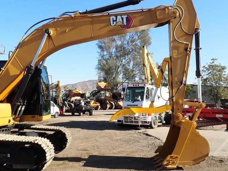 2024-caterpillar-320gc-image-6