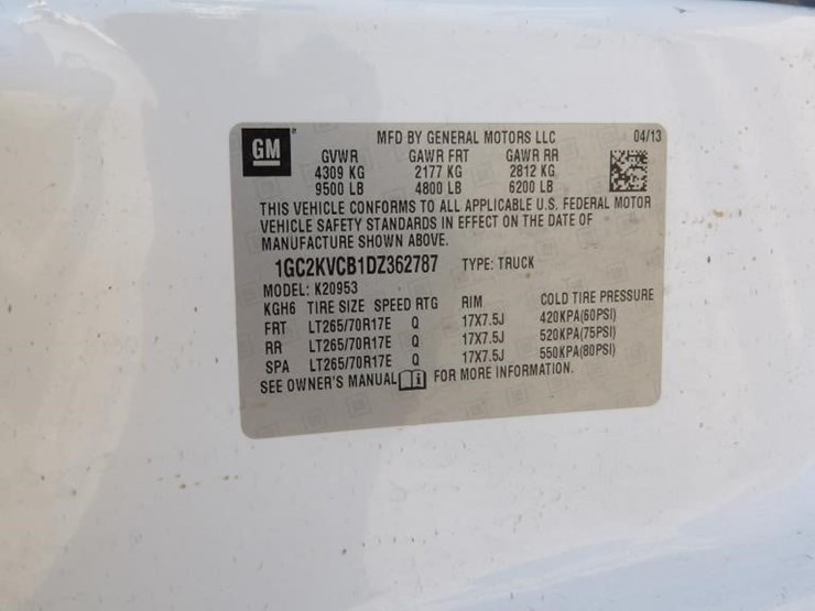 2013-chevrolet-silverado-2500-image-27