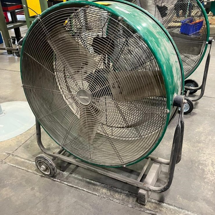 MASTERFORCE 30" BARREL FAN