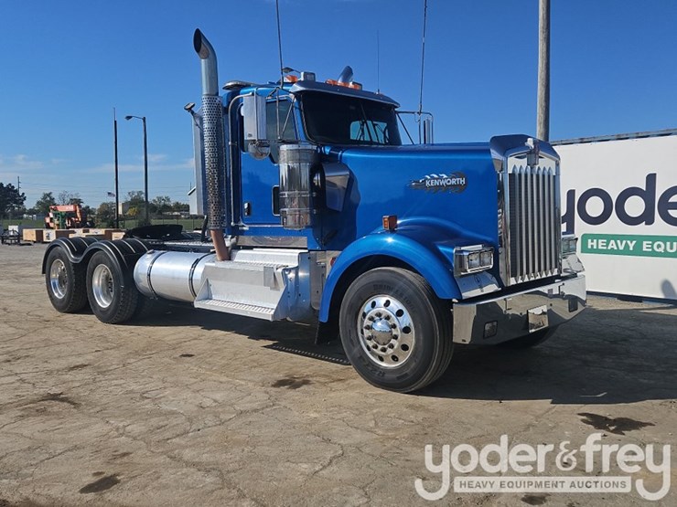 2016-kenworth-w900-image-8