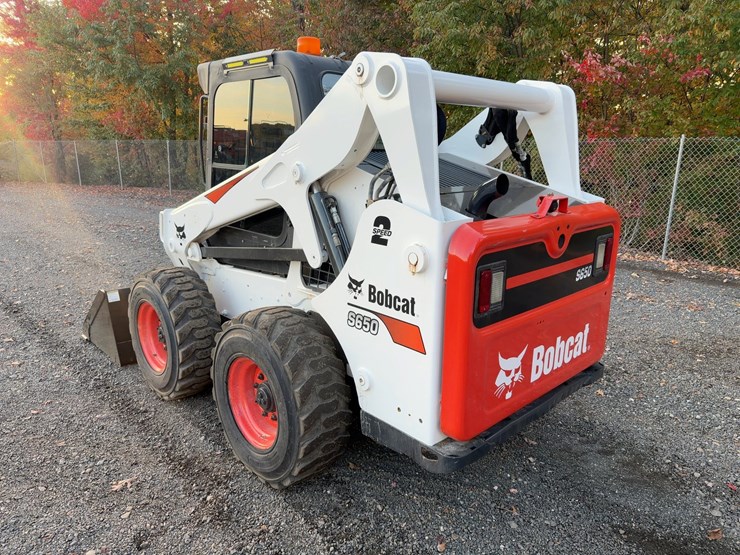 2019-bobcat-s650-image-3