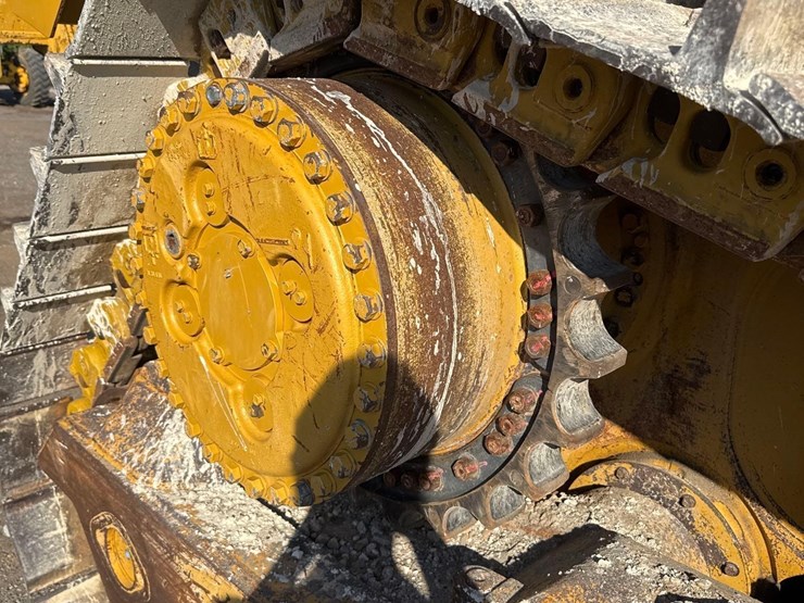 2019-caterpillar-d8t-image-20