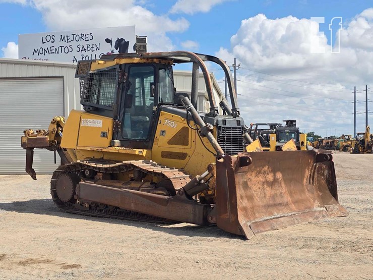 2008-deere-750j-image-2