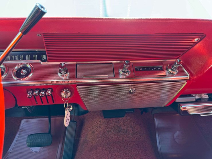 1961-chevrolet-impala-convertible-unrestored-original-image-100