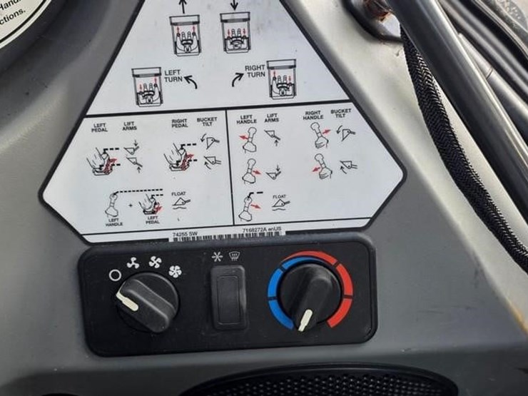 2018-bobcat-s550-image-49