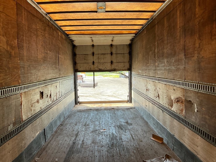 2005-great-dane-van-trailer-image-29
