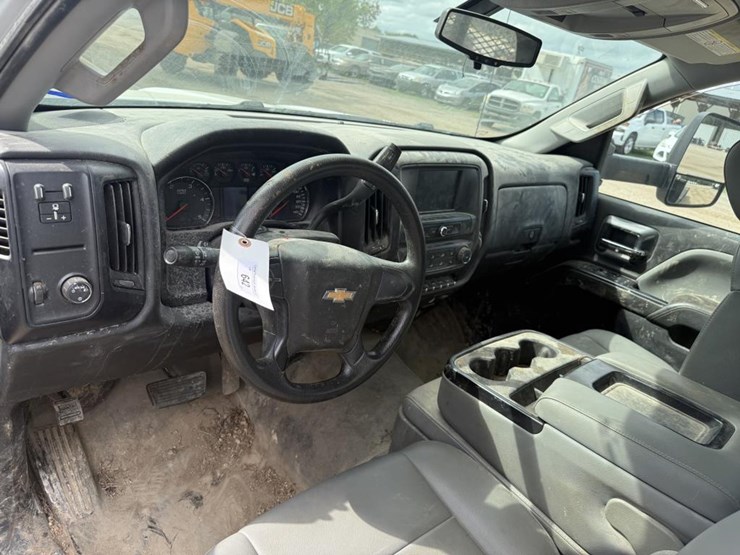 2022-chevrolet-6500-image-14