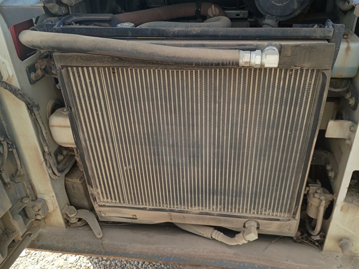 2017-takeuchi-tl12v2-image-14