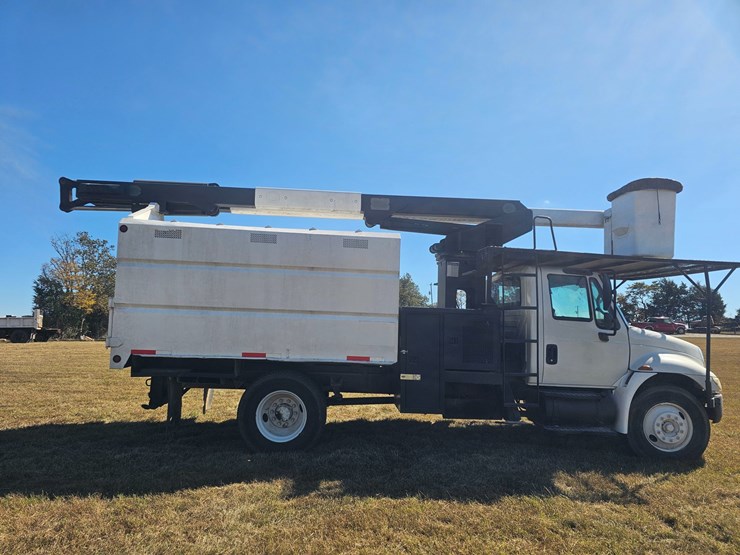 2005-international-durastar-4300-image-16