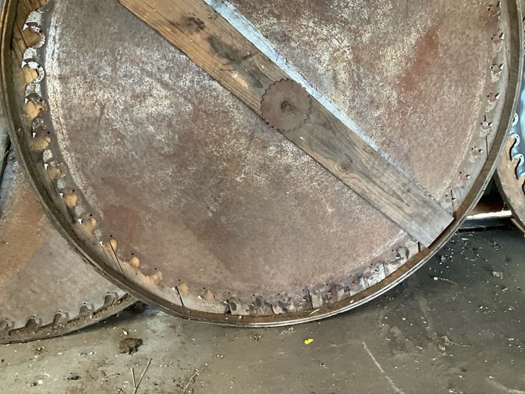 #139-•-56”-circular-saw-blades-image-6