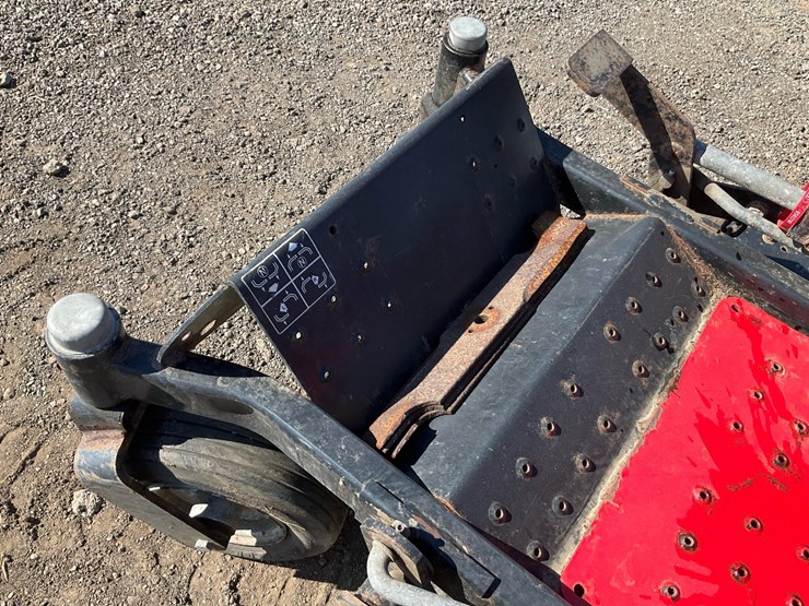 gravely-zt2148-xl-image-18