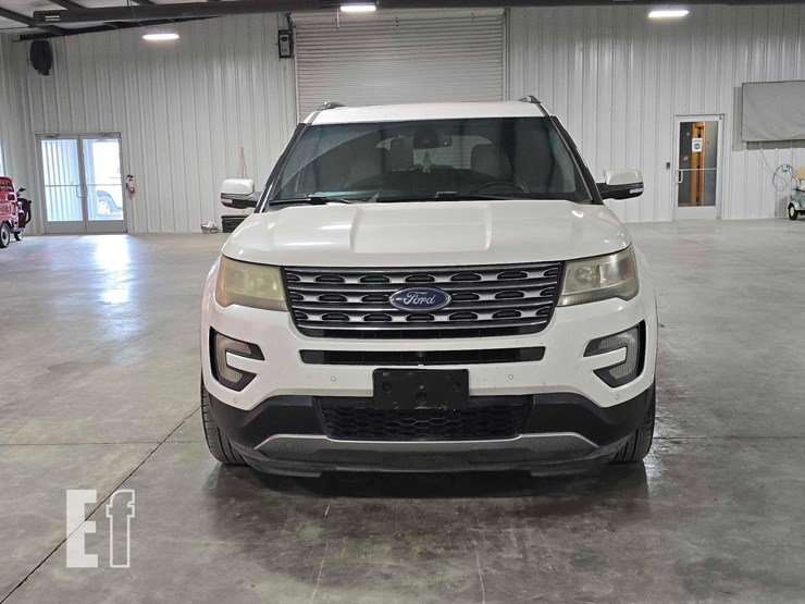 2016-ford-explorer-limited-image-7
