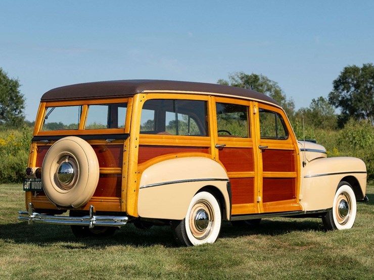 1947-ford-super-deluxe-woody-wagon-image-5