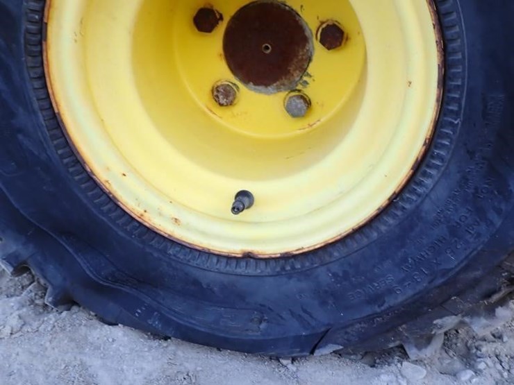2004-john-deere-gator-image-22