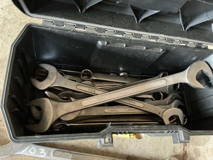 #103-•-assorted-large-combination-&-open-end-wrenches-with-plastic-tool-box-image-6