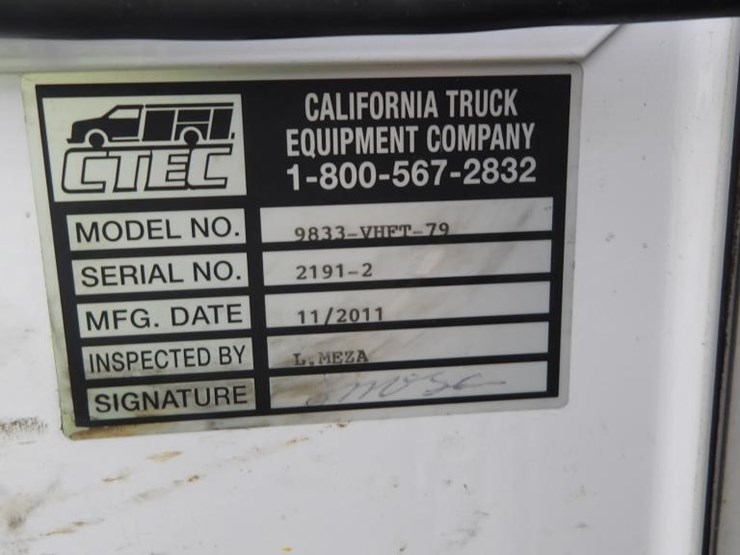 2011-chevrolet-silverado-2500-image-13