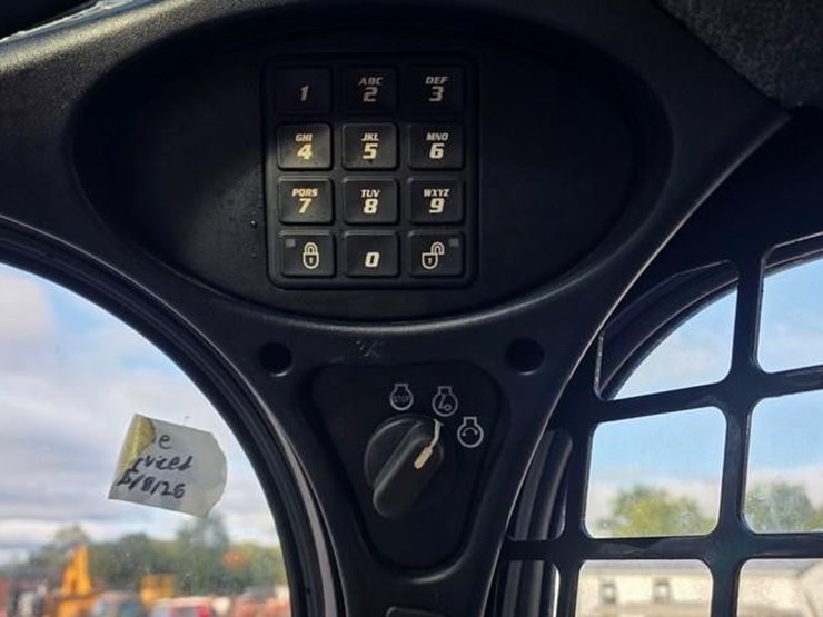 2018-bobcat-s550-image-51
