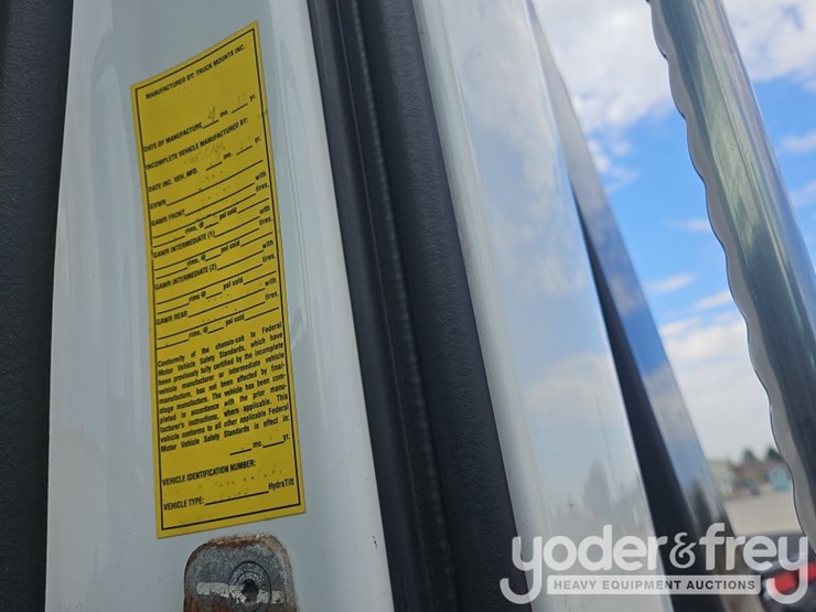 2017-kenworth-t880-image-54