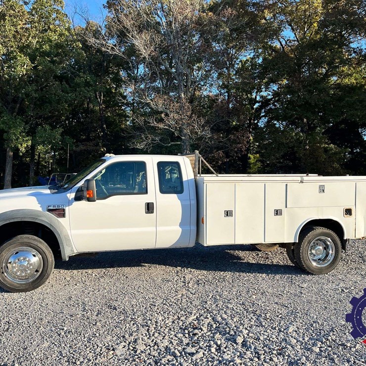 2008 FORD F550