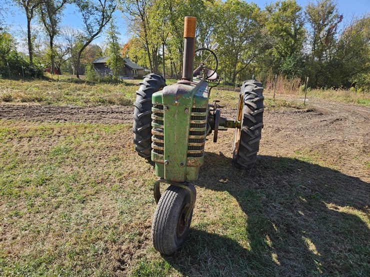 john-deere-model-b-image-8