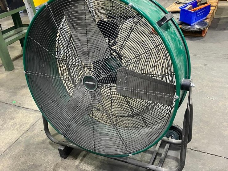 masterforce-30"-barrel-fan-image-1