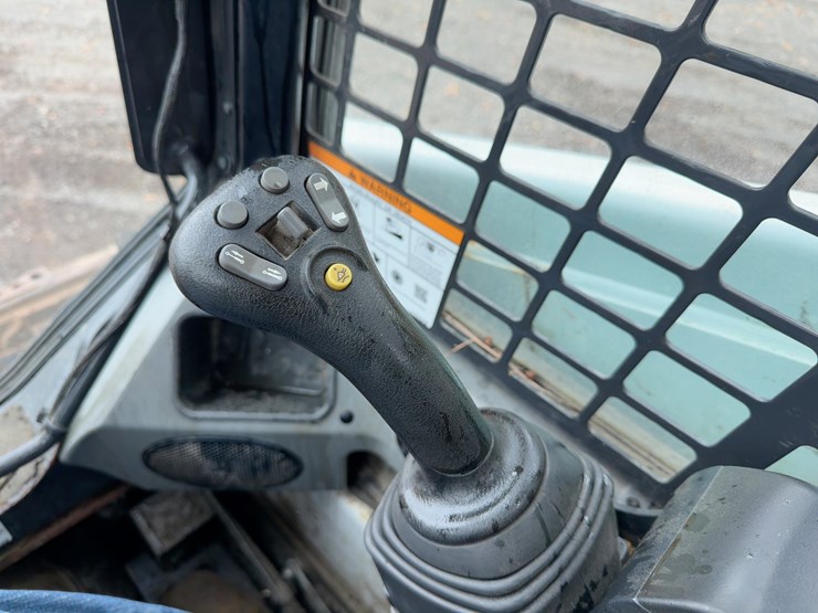 2020-bobcat-t450-image-20