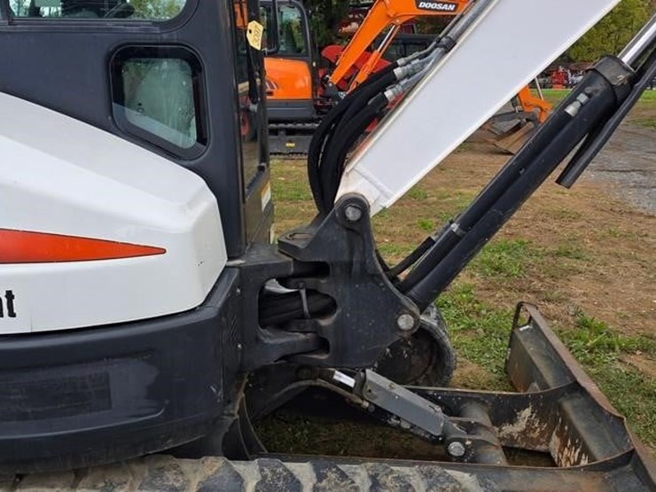 2019-bobcat-e55-image-31