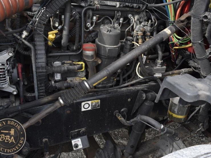 2014-peterbilt-579-image-27