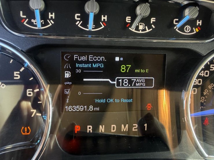 2011-ford-f150-lariat-image-16