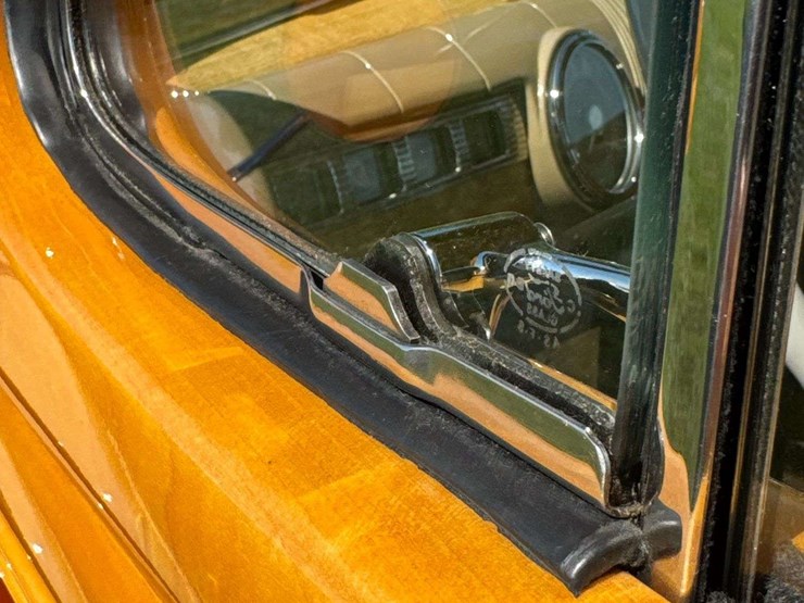 1947-ford-super-deluxe-woody-wagon-image-64