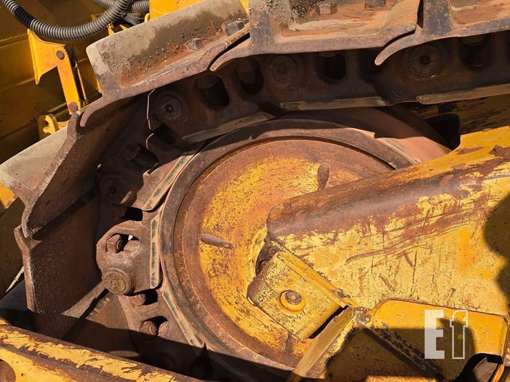 2016-caterpillar-d6t-xl-image-25