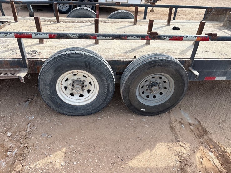 2023-lamar-20’-x-83”-t/a-bumper-pull-utility-trailer-image-9