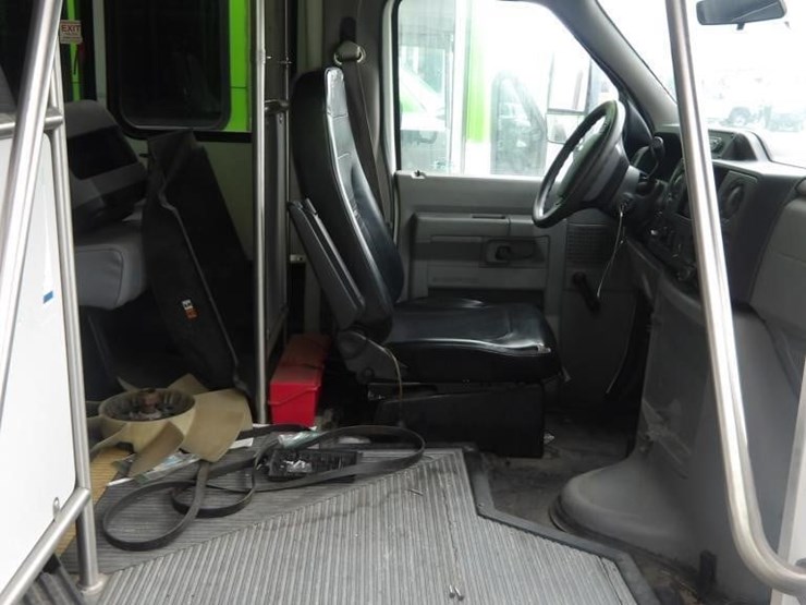 2016-ford-e450-image-11