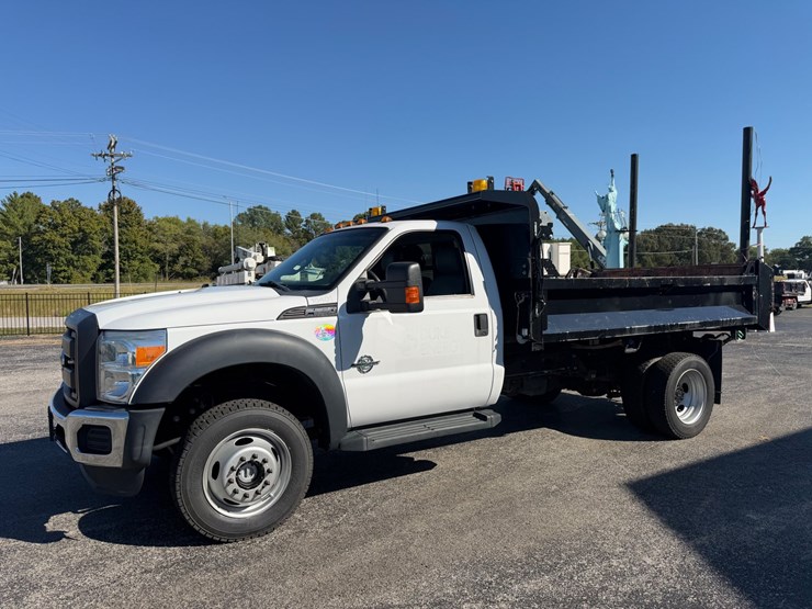 2016-ford-f550-image-1