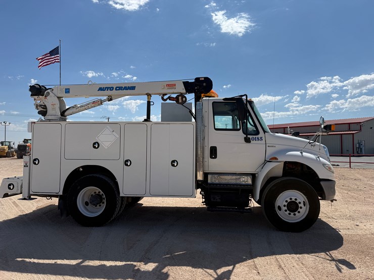 2010-international-durastar-4400-image-5